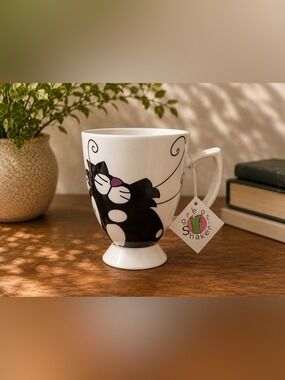 GREAT SHAKES NWT Fine Bone China Cat Mug | Hand-Decorated Tea Cup | Collectible